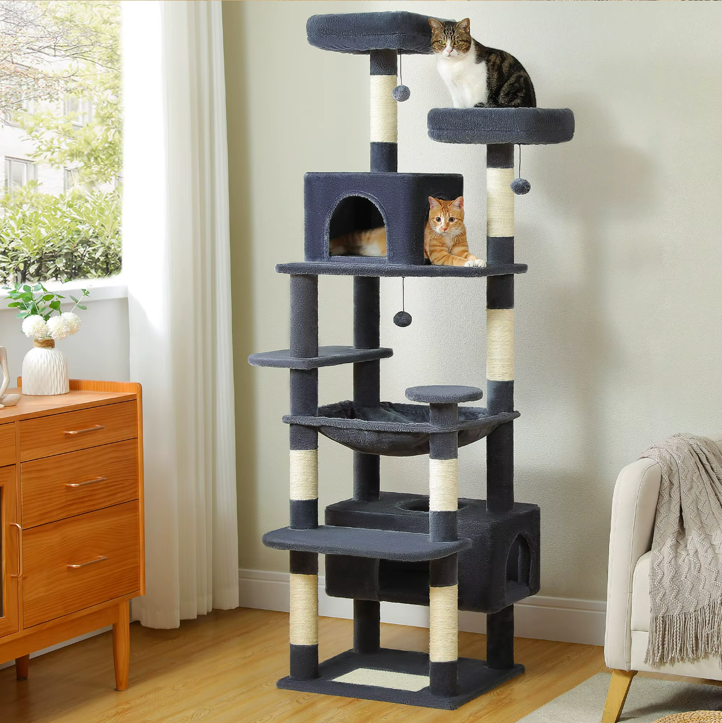 Grand arbre et tour pour chats d'intérieur
